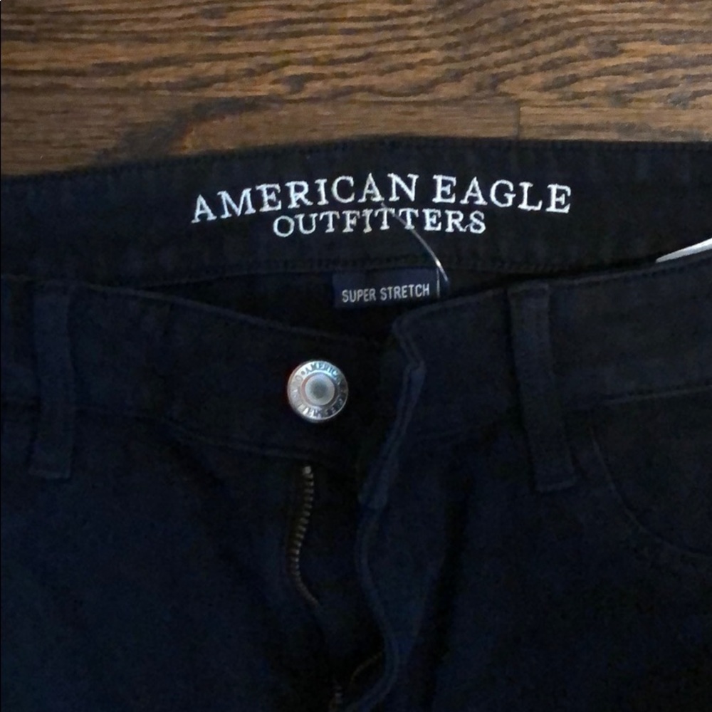 American eagle black lightly distressed jegging